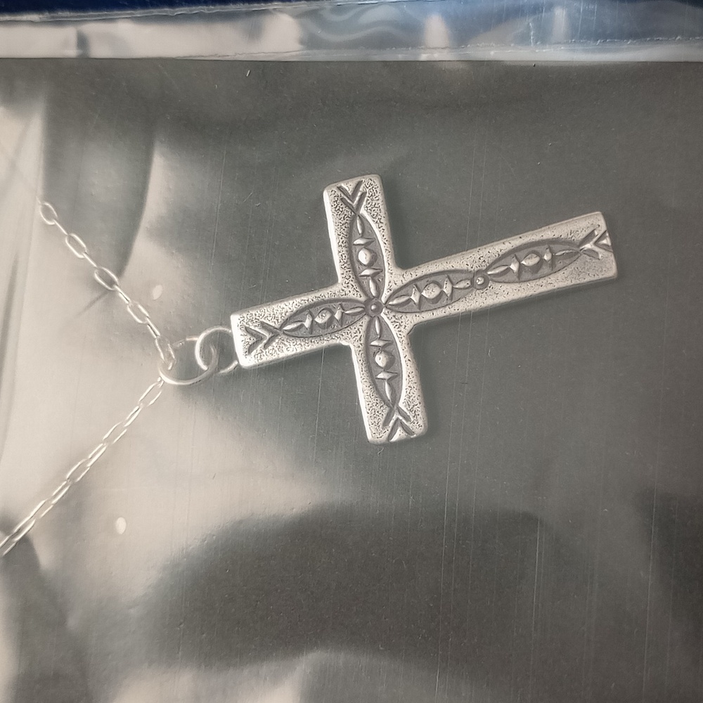 Sterling Silver Stamped Cross Pendant Necklace Signed - Picture 10 of 10